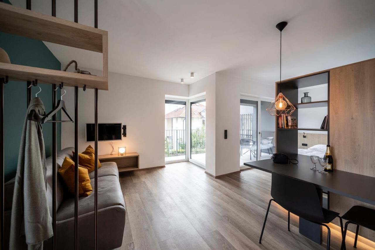 Sambucus Apartments -Premium Apartments For You And Your Dog Lana Εξωτερικό φωτογραφία